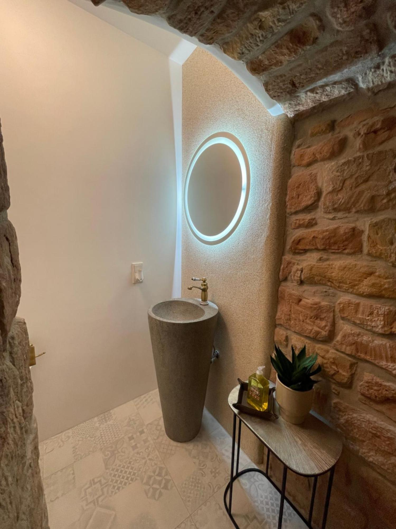 Luxurioese Ferienwohnung Mit Wellness Oase Saarburg Exteriör bild