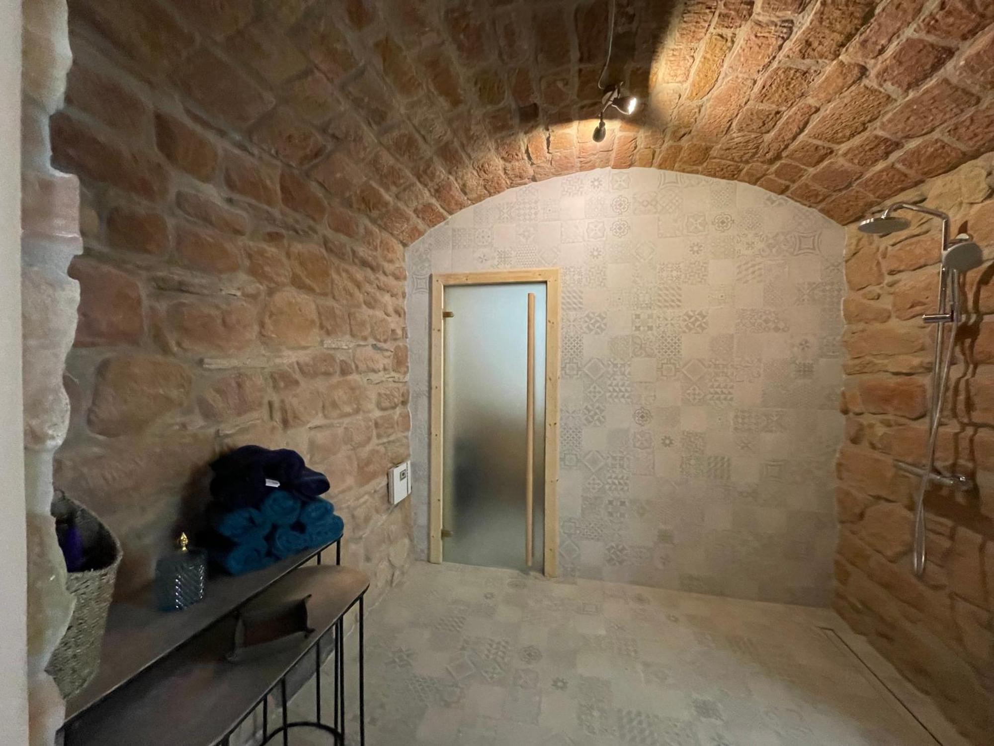 Luxurioese Ferienwohnung Mit Wellness Oase Saarburg Exteriör bild