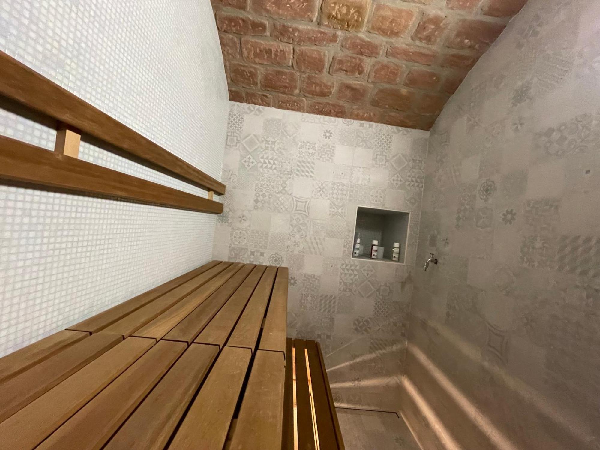 Luxurioese Ferienwohnung Mit Wellness Oase Saarburg Exteriör bild