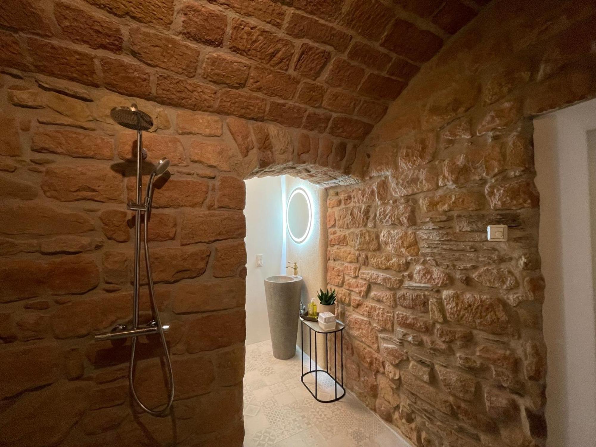 Luxurioese Ferienwohnung Mit Wellness Oase Saarburg Exteriör bild